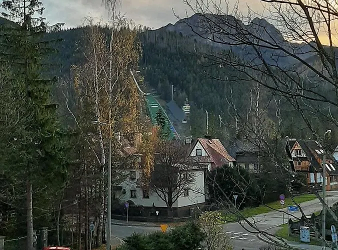 Bed and breakfast Narciarski Dworek 3*