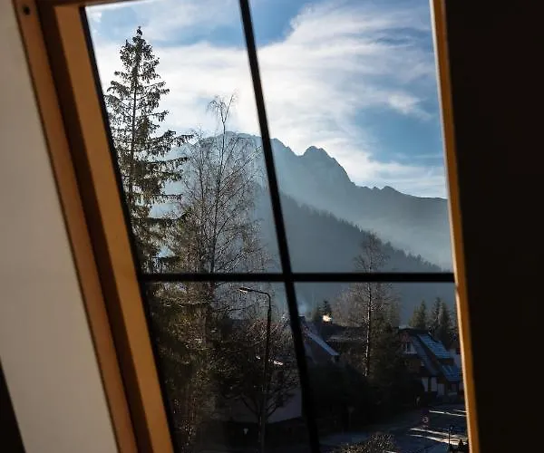 Narciarski Dworek Bed and breakfast