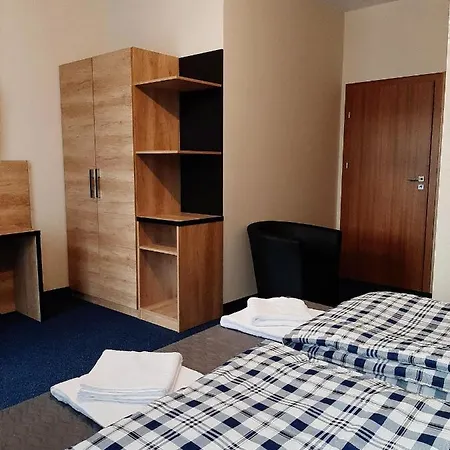 Narciarski Dworek Nocleg ze śniadaniem 3*