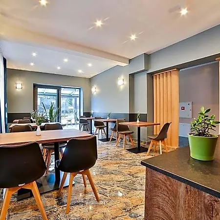 Bed and breakfast Narciarski Dworek 3*